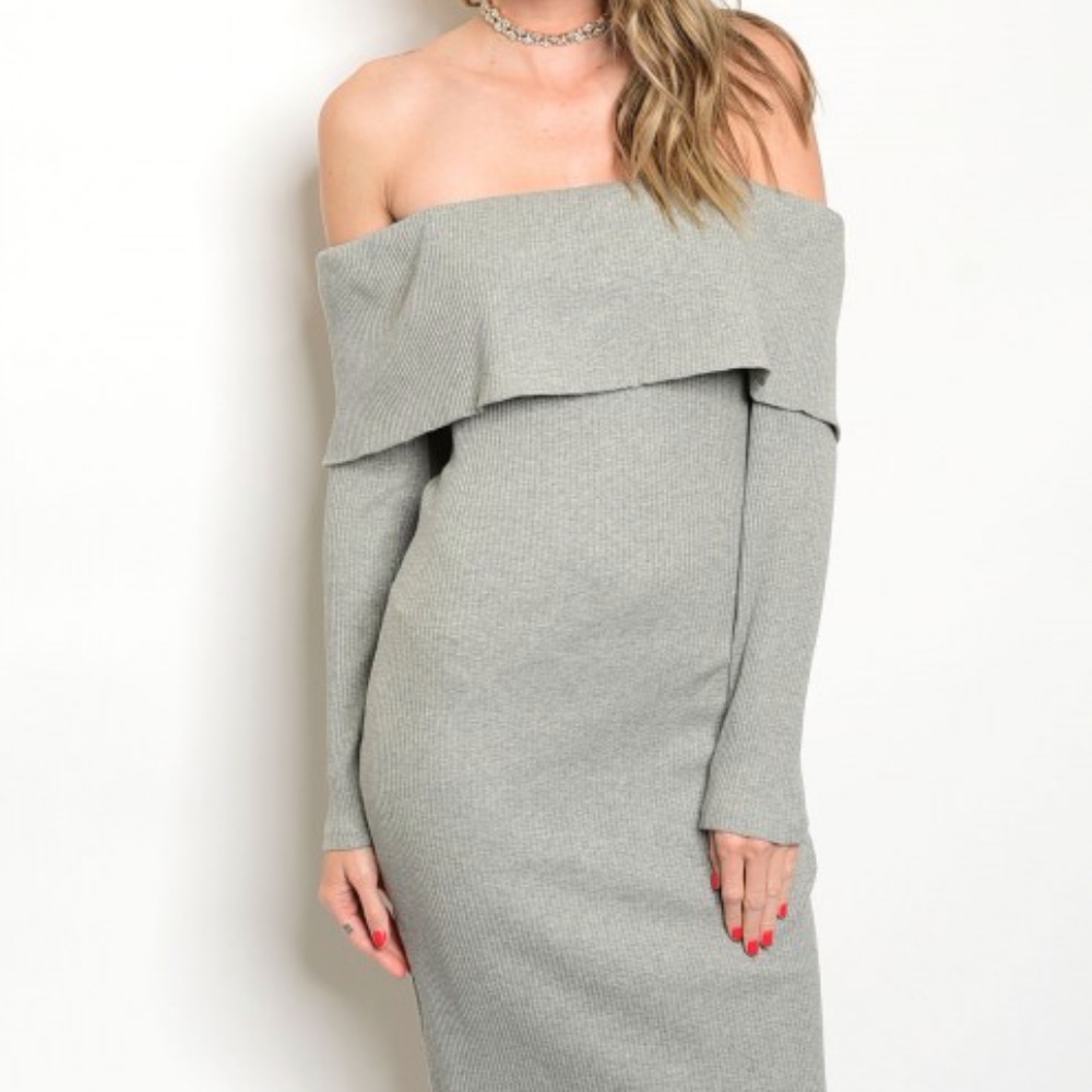 BNWT Ribbed Heather Grey Off-the-Shoulder dress.